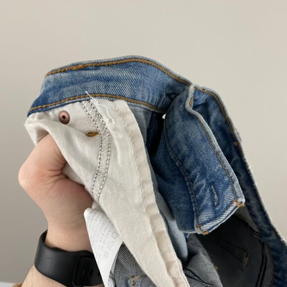 Abercrombie & Fitch Ultra High Rise The '90s Slim Straight Jeans Size 14/32 - Picture 7 of 8